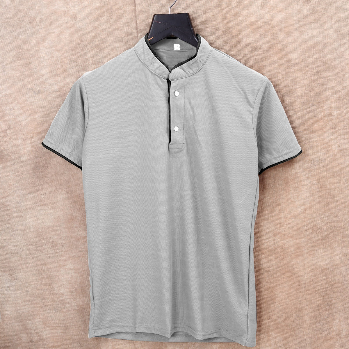 Grey Men's Solid Mandarin Collar Slim Fit Half Sleeve T-Shirt